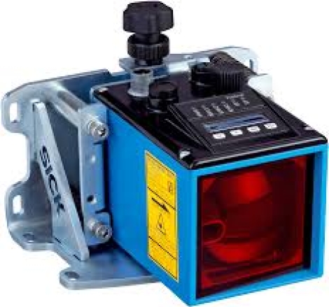 DL100-21AA2102 Датчик расстояния SICK